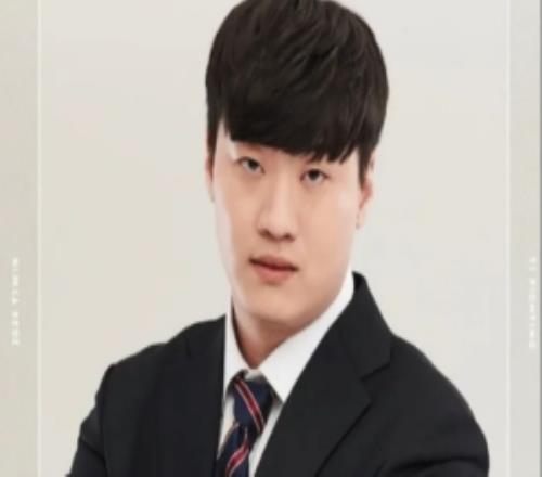 T1发布人员变动公告：Nagne作为教练加入T1青训战队