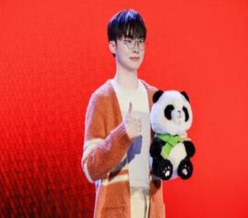 吧友们印象中有哪些选手无论赛场上还是赛场外均堪称是“正能量选手”的有