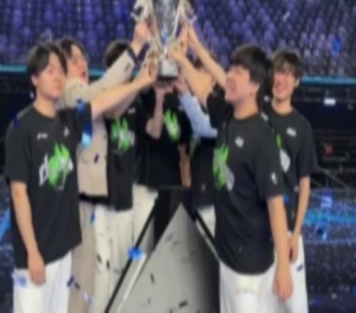 BLG：如果所有故事都要有终点那就再为25碧画上一个告别的句号吧