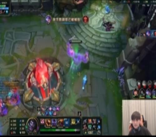 确实超模！团灭对手后JackeyLove放大看蒙多R特效随后进泉水洗澡