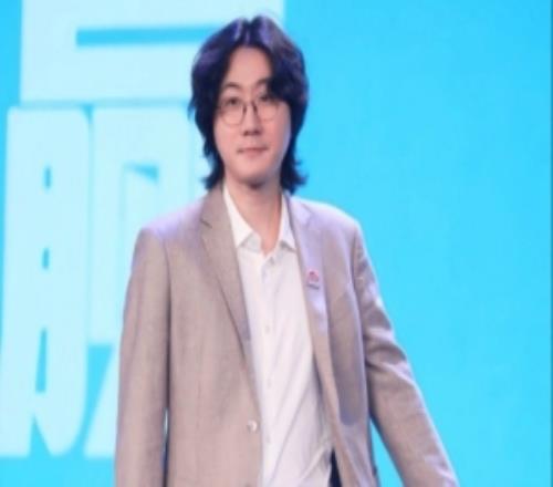 想亲自上场了主教练Daeny早晨韩服上线进行了排位