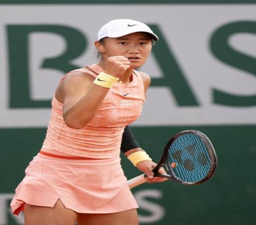 王小二过年，王曦雨广州巡回赛战绩逐年下滑