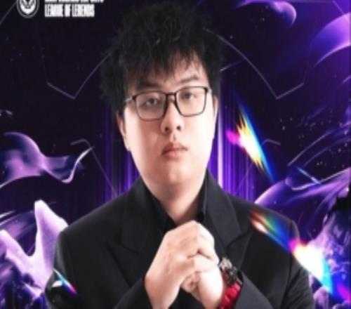 MVKE官宣Sofm卸任主教练：感谢你为这支队伍做出的一切