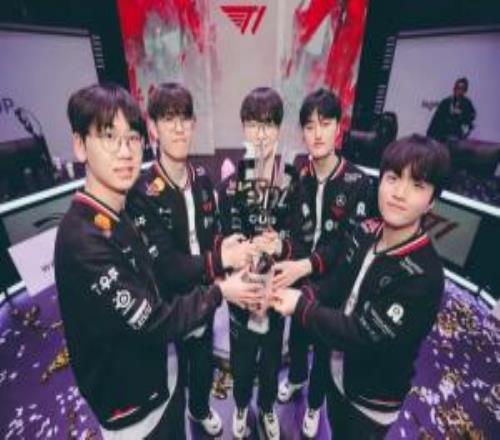 Peyz：和T1合作越久应该会越好，玄凖哥胜负欲很强