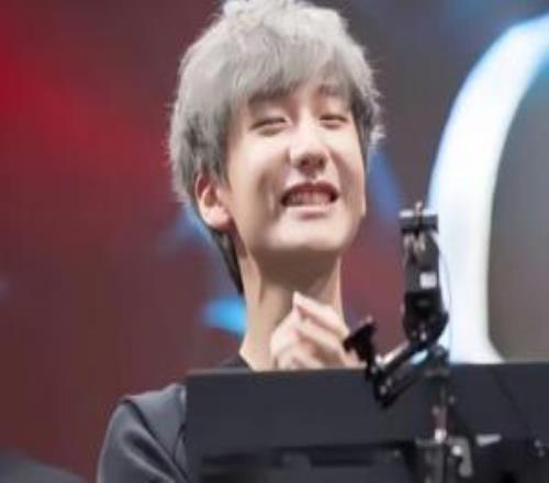 HLE超话看不敌GEN道心破碎：viper谢谢怎么能不遗憾呢旺乎阿