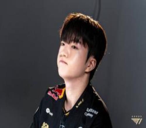 T1低迷原因找到了Keria：出现肠胃问题和感冒，状态急剧下滑