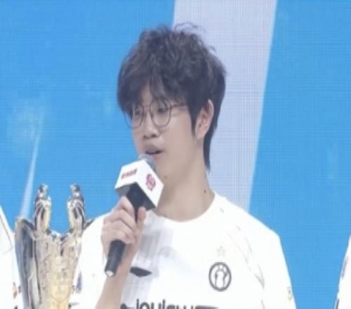 Photic：2025对我来说不是很好希望IG今年不止这一个冠军